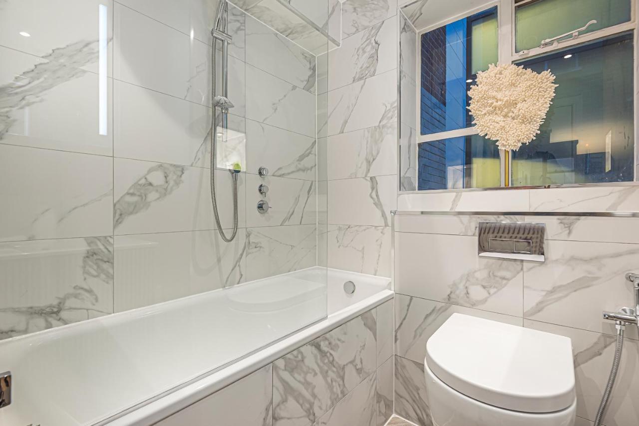 Luxury Living In Knightsbridge Private Balcony View Of Harrods, 2Br2Ba With Ac London Luaran gambar